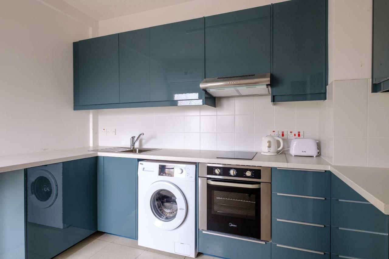 Spacious 2Bdr @ Mackenzie ลาร์นาคา ภายนอก รูปภาพ